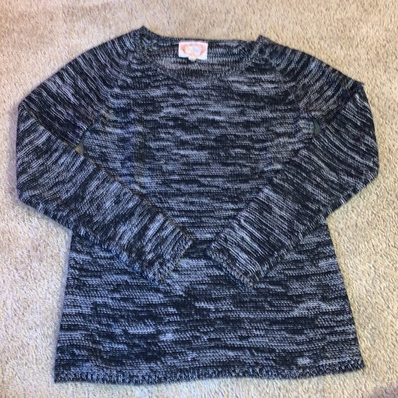 Ambiance Sweaters - Women’s Black and White Ambiance Sweater Size Medium